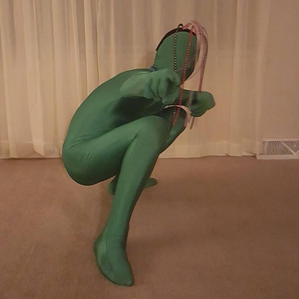 Meet your Posher, Dionta